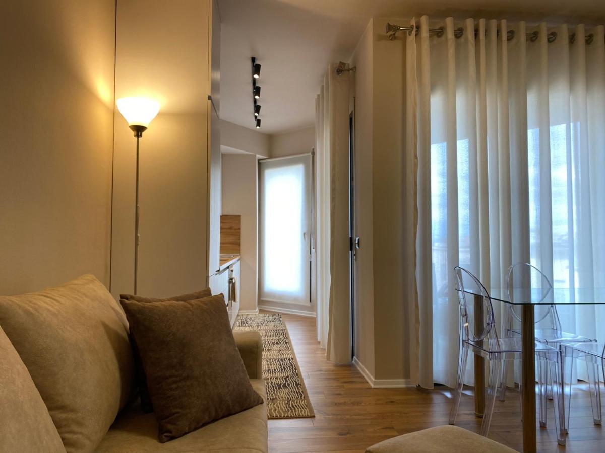 Nemis Apartments In The Centre Of Tirana Four Free Parking Luaran gambar