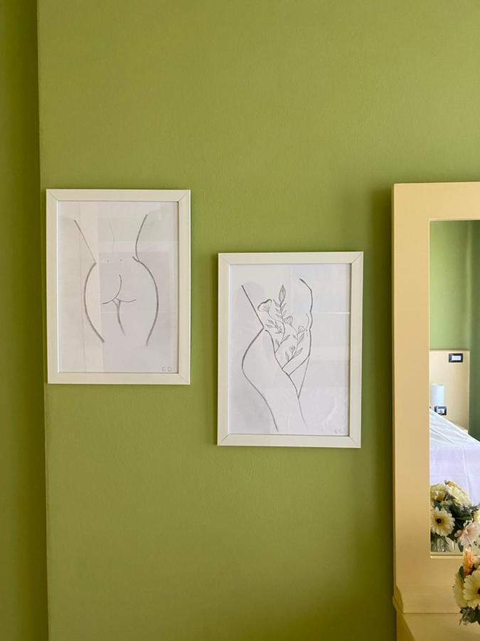 Nemis Apartments In The Centre Of Tirana Four Free Parking Luaran gambar