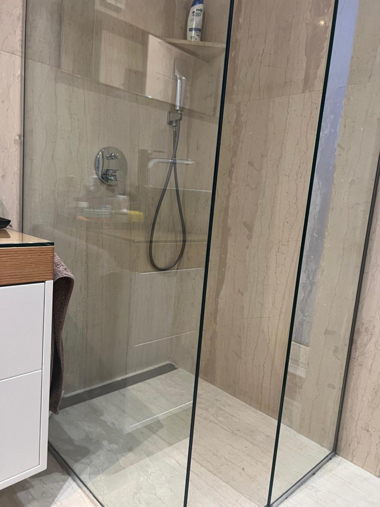 Nemis Apartments In The Centre Of Tirana Four Free Parking Luaran gambar