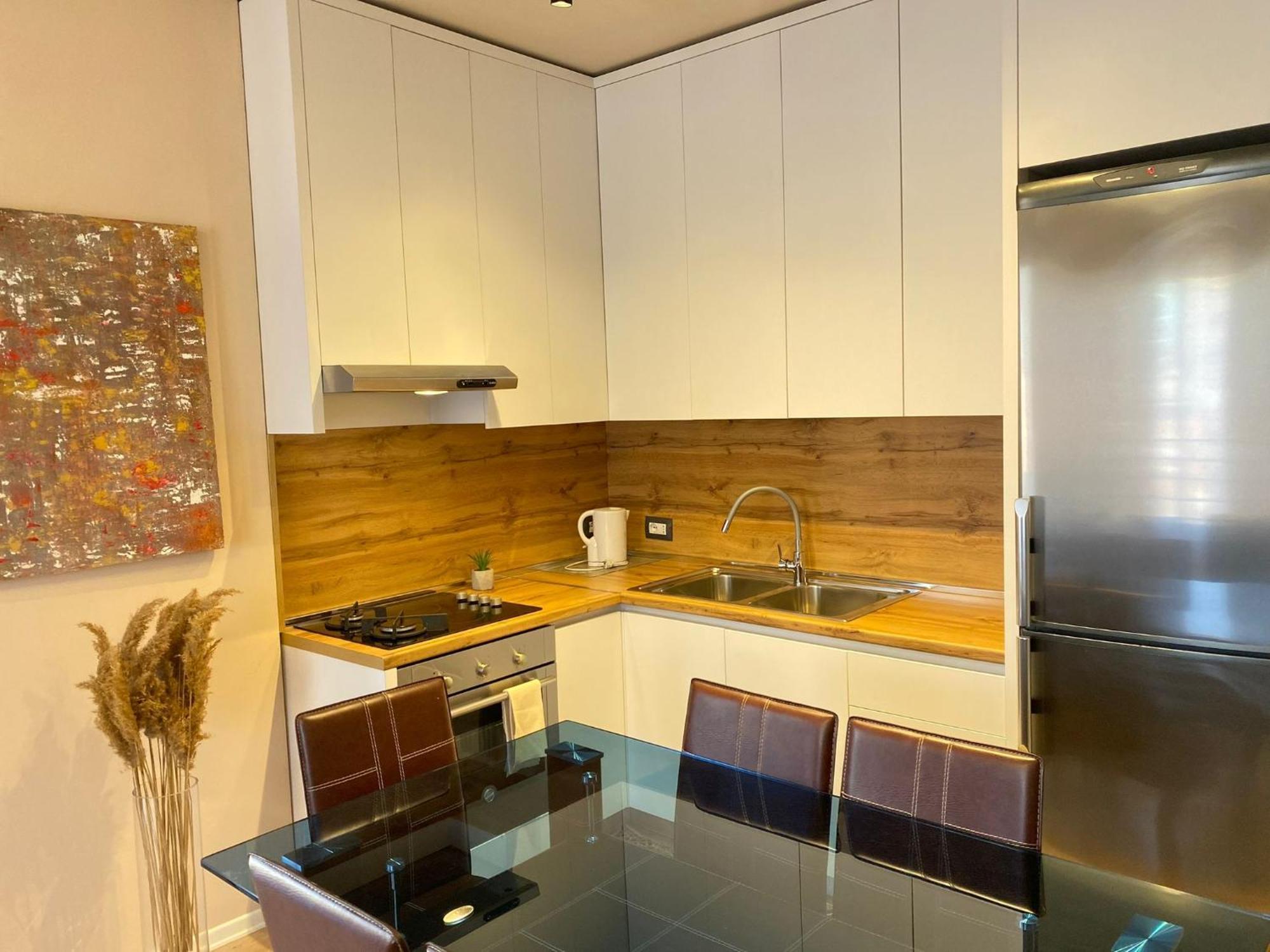 Nemis Apartments In The Centre Of Tirana Four Free Parking Luaran gambar