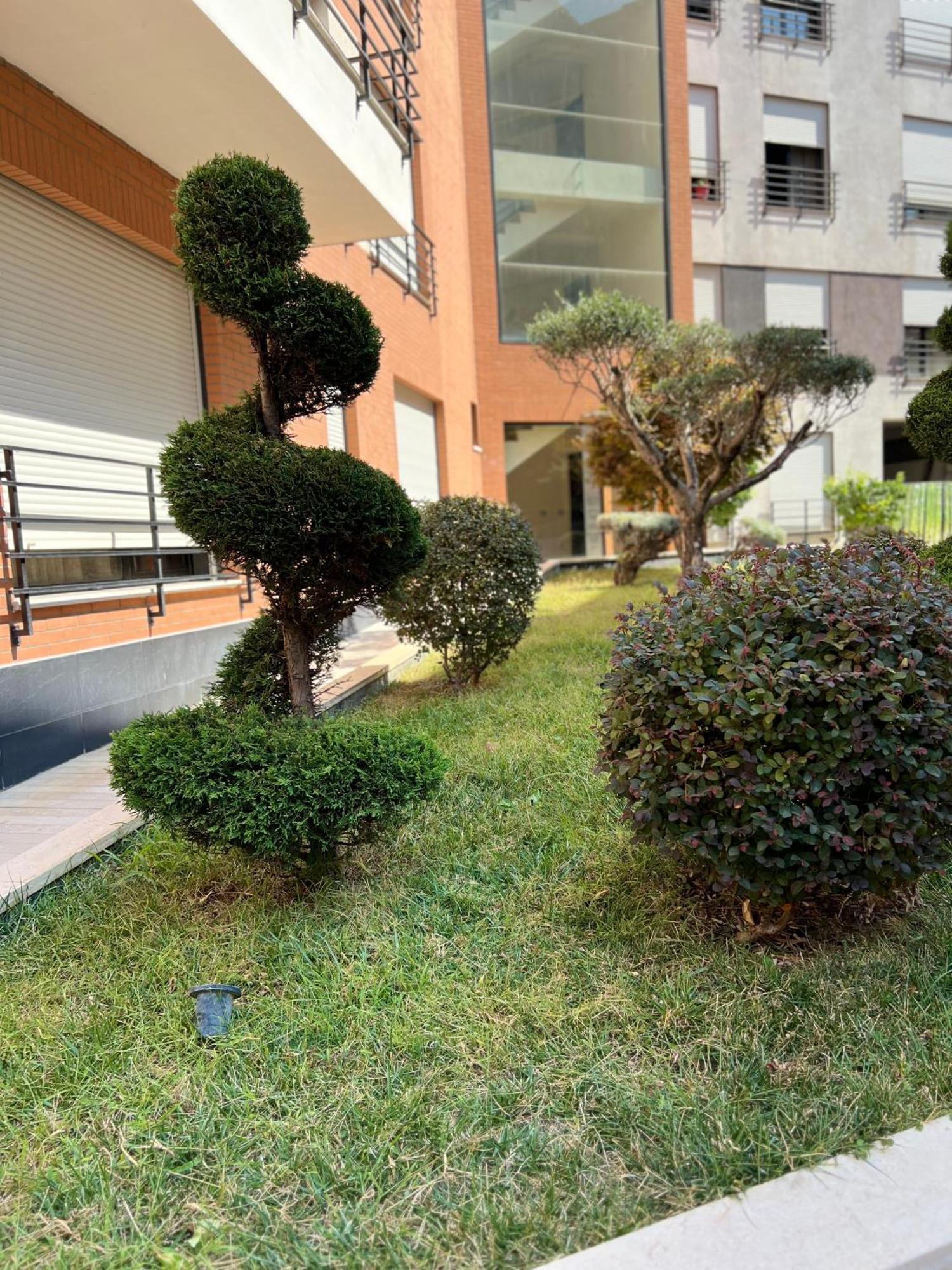 Nemis Apartments In The Centre Of Tirana Four Free Parking Luaran gambar