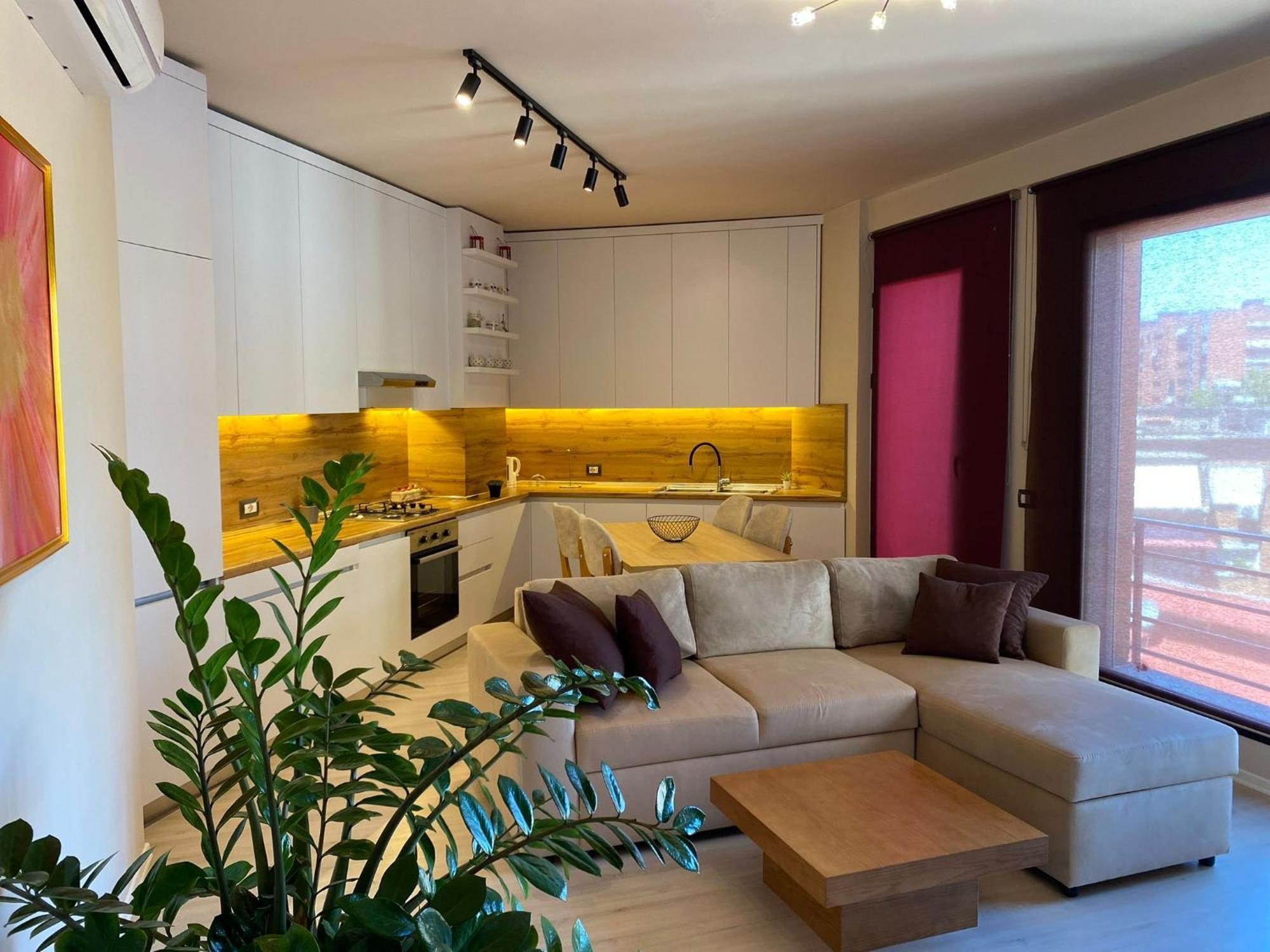 Nemis Apartments In The Centre Of Tirana Four Free Parking Luaran gambar