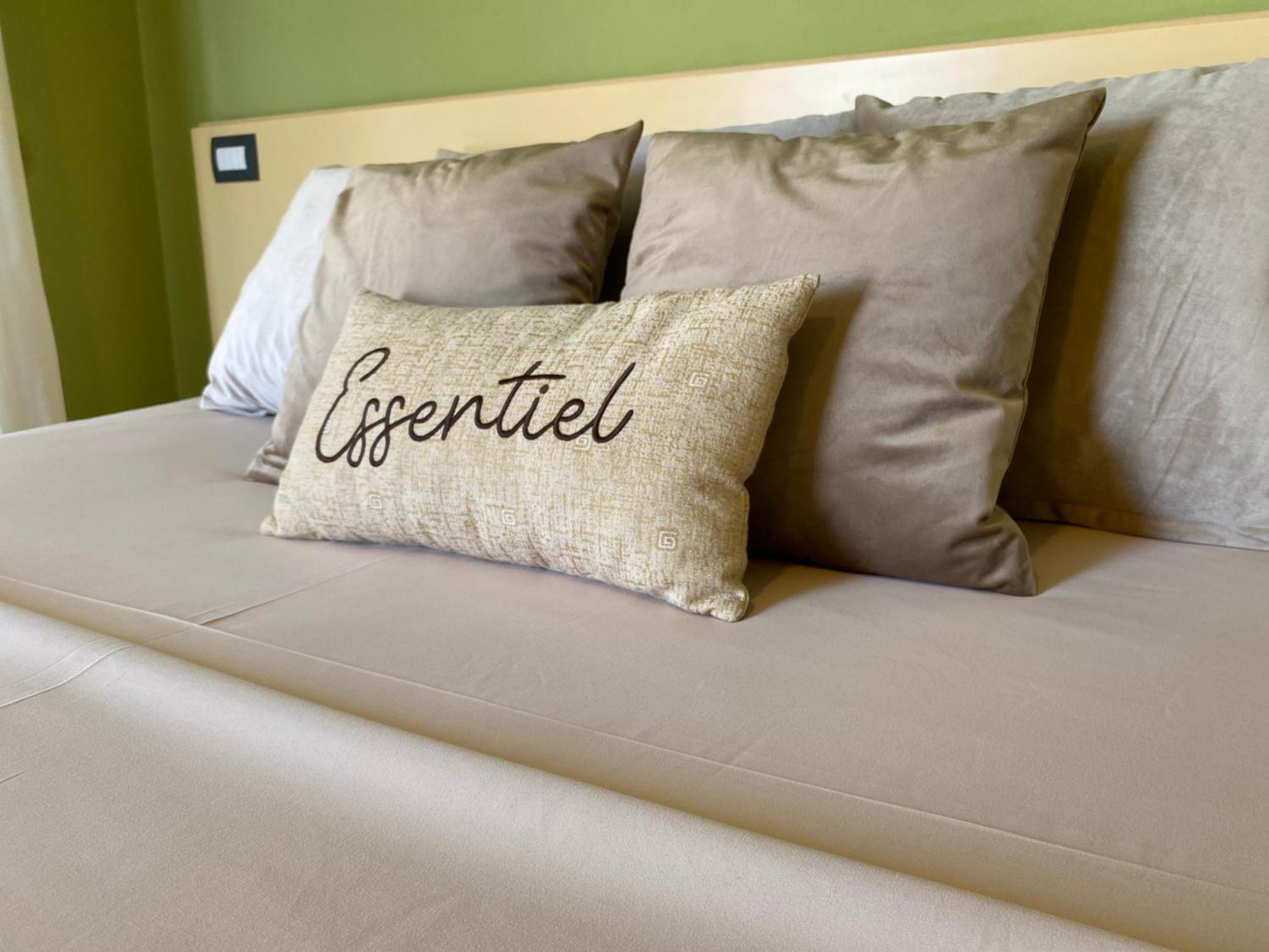 Nemis Apartments In The Centre Of Tirana Four Free Parking Luaran gambar